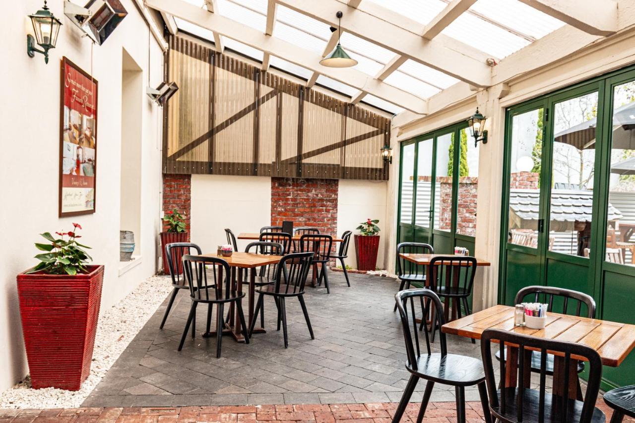 Rutland Arms Inn Уонгануи Экстерьер фото