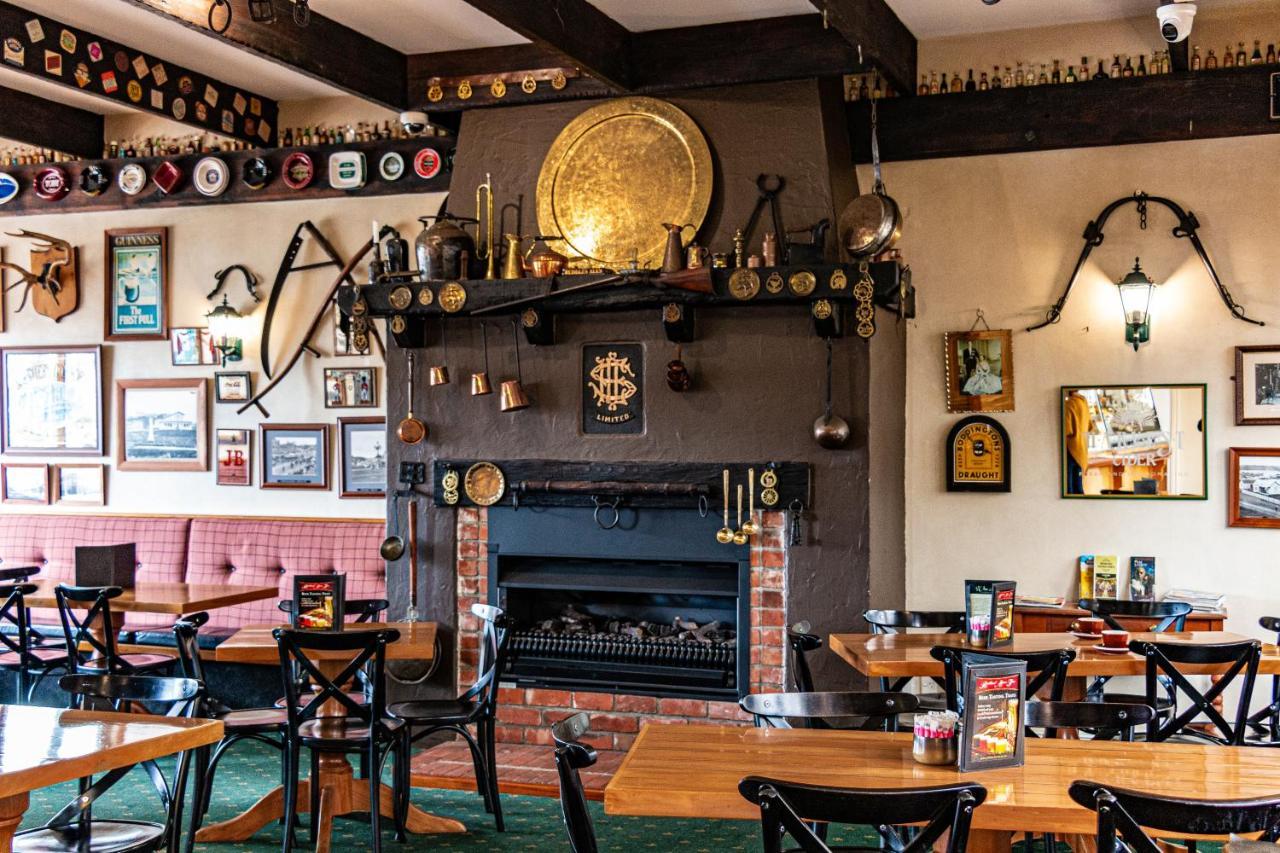 Rutland Arms Inn Уонгануи Экстерьер фото